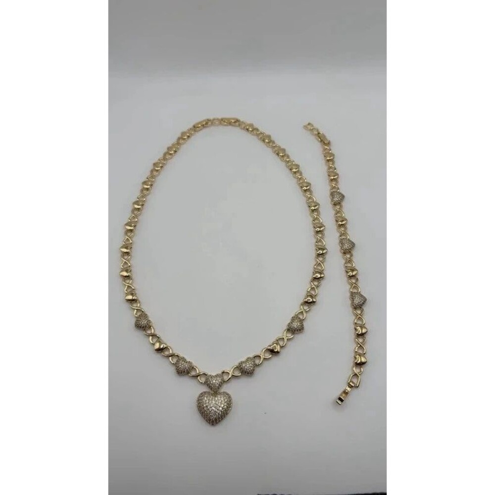 Hermoso sets chapado en oro